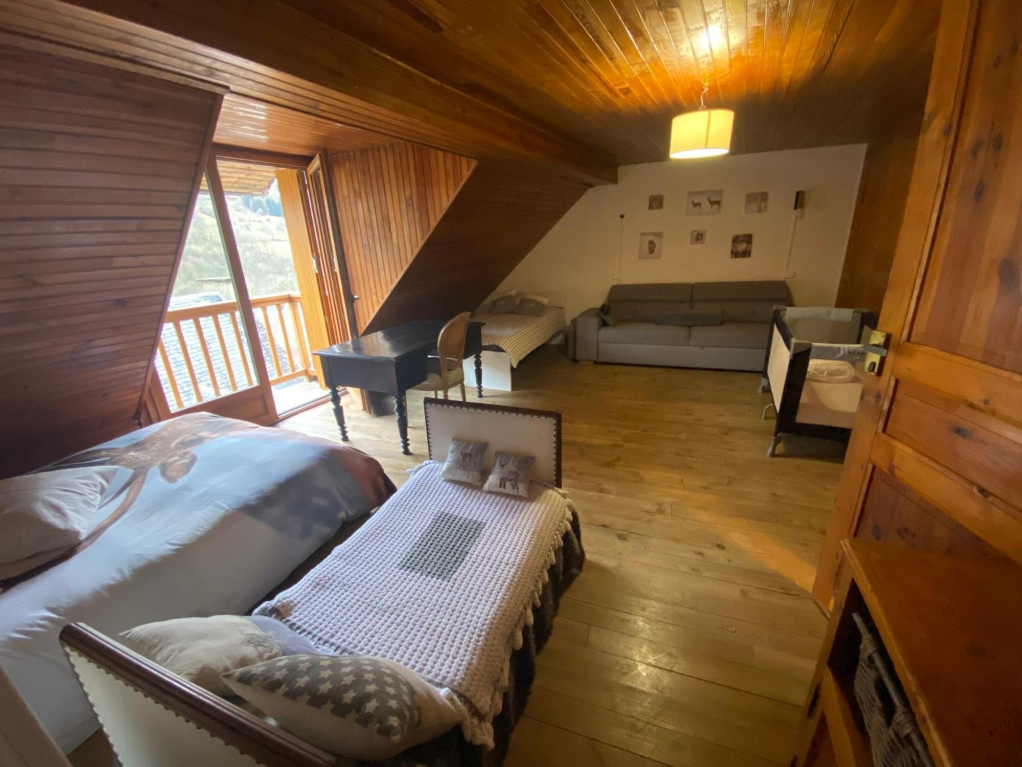 Maison Pyrenees Saint-Aventin ภายนอก รูปภาพ